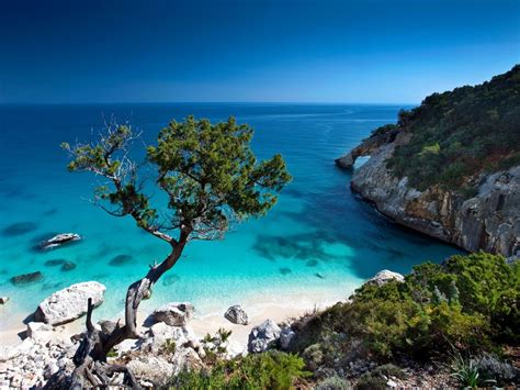 12 Most Beautiful Beaches In Italy Condé Nast Traveler