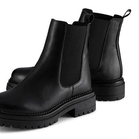 Company Combat Chelsea Boot In Black Leather Russell And Bromley Brogue Chelsea Boots Calf