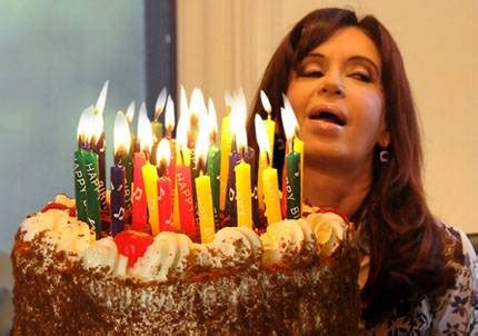 La senadora mendocina anabel fernández sagasti también posteó una foto con cristina kirchner y una dedicación: Cristina Kirchner festeja su cumpleaños en Mar Del Plata
