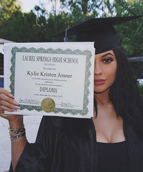 Inside Kendall And Kylies Surprise Graduation Bash Graduation Pictures