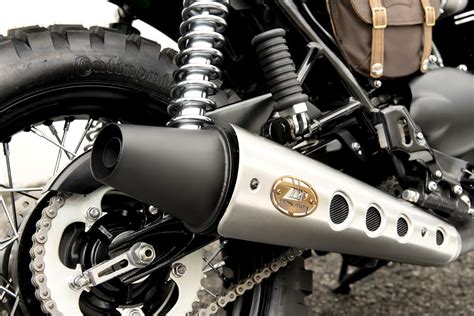 A different product configuration from the standard one, shall be considered as a special processing, therefore, it will be quoted separately. TRIUMPH BONNEVILLE SCRAMBLER THRUXTON ZARD EXHAUST - Zard