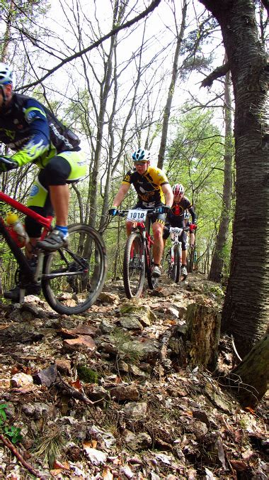 Trzech zatrzymanych po tragicznym wypadku w daleszycach … SLR 2016 Daleszyce-Zamczysko - Portal kolarski #mtbxcpl