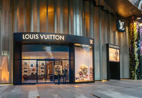 Louis Vuitton Store Around Meaning Walden Wong