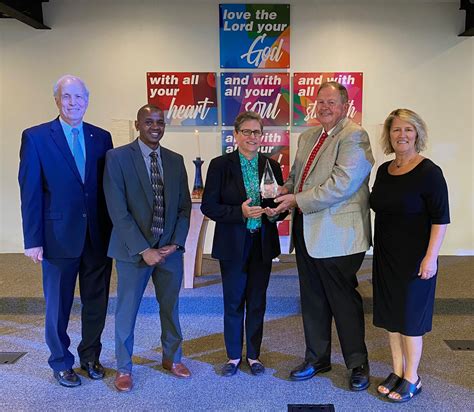 Rev Lynda Ferguson Receives Ray Of Light Award Boundless Impact