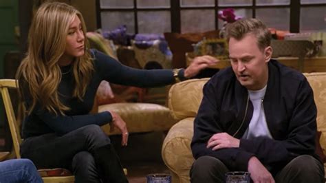 it was devastating jennifer aniston rejected friends co star matthew perry — but later