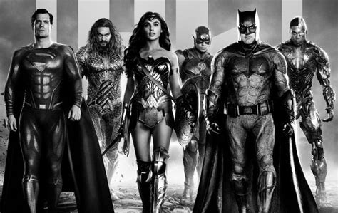 Zack snyder's justice league movie reviews & metacritic score: "Zack Snyders' Justice League": In Deutschland exklusiv ...