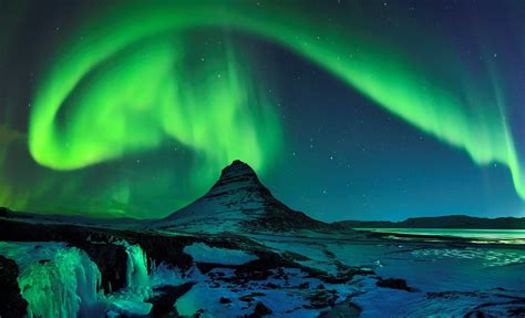 Aurorae Mountain Wallpapers Hd Desktop And Mobile Backgrounds