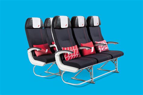 A 130° seat recline in a fixed shell, one of the widest seats with 48.3 cm, 102 cm seat pitch. Air France Make Subtle Differences To Try And Make A Big ...