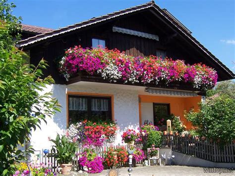 Schmidt's fudge haus is just across the street from the restaurant. Haus Schmid in Innernzell