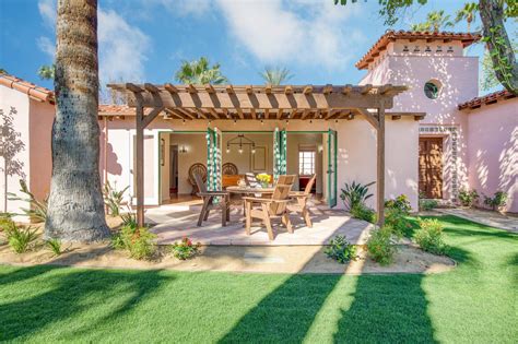 The Ultimate Guide: Vacation Rental Taxes 2024 | AvantStay®