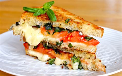 Yammies Noshery Caprese Grilled Cheese