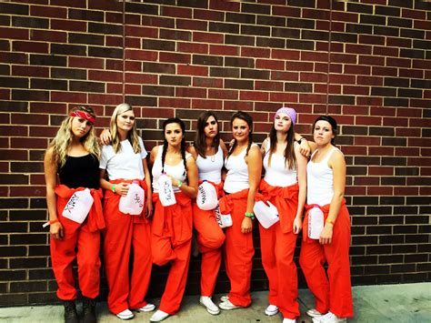 19 Halloween Costumes College Parties 2022 Halloween Outfits