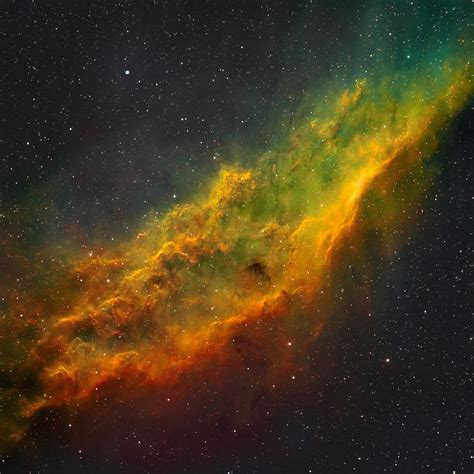 Ngc 1499 California Nebel In Hubble Palette Spektrum Der Wissenschaft