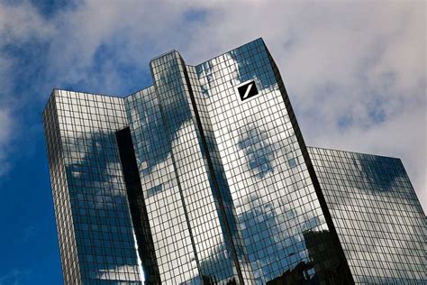 Koordination studium für geflüchtete an der dhbw lörrach, gefördert von daad und stiftungsfonds deutsche bank: Auch deutsche Banken sollen von Geldwäsche profitiert ...