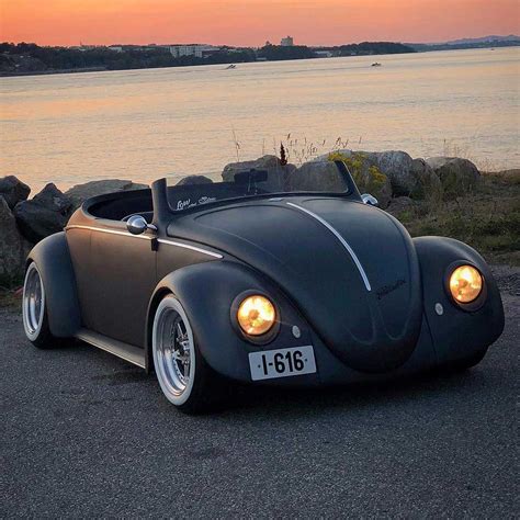 This Custom 1961 Volkswagen Beetle Roadster Is An Absolute Beauty Shouts
