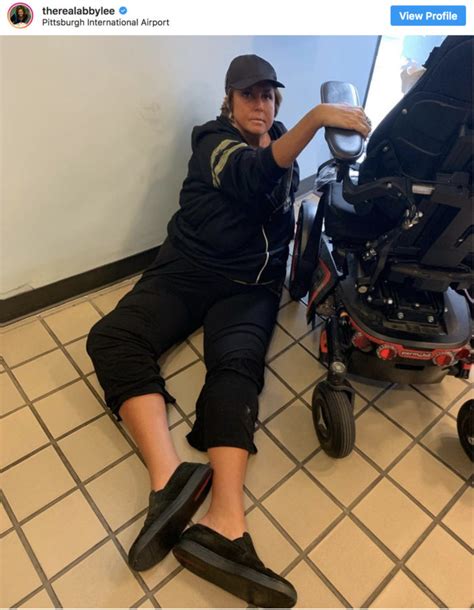 American Airlines Apologizes After ‘dance Moms Star Abby Lee Miller Falls From Wheelchair At