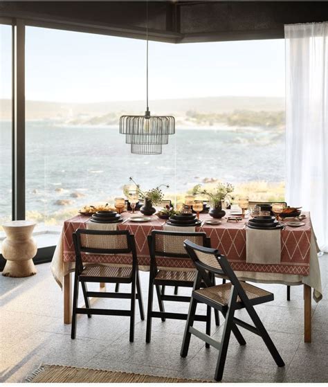 Zoom sur nos produits préférés. H&M Home meubles et décoration printemps été 2020 on décore avec des couleurs fraîches - PLANETE ...