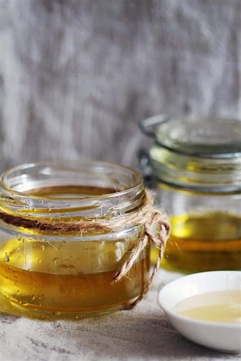 It hydrates dry dreads, adds shine and softness to your hair. 3 Homemade Honey Hair Masks for All Hair Types | Hello Glow