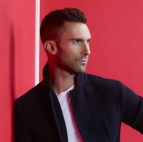 60 Incríveis Ideias De Corte De Cabelo Adam Levine 2021 Estilos