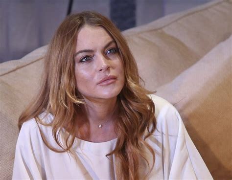 Lindsay Lohan Says She Was ‘racially Profiled Wearing Headscarf