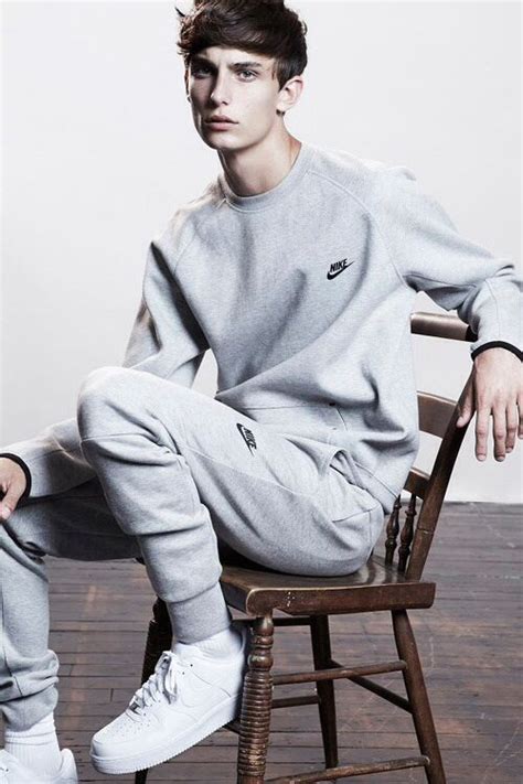 Nike Sweats White Sneaks Nike Tech Fleece Mens Fashion Edgy Mens