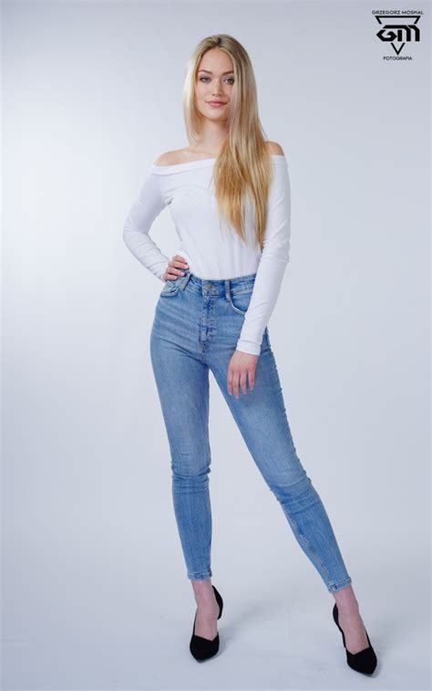 Konkurs miss polski organizowany jest w naszym kraju już od 1990 roku. Galeria: Kandydatki na Miss Beskidów Nastolatek 2021 ...