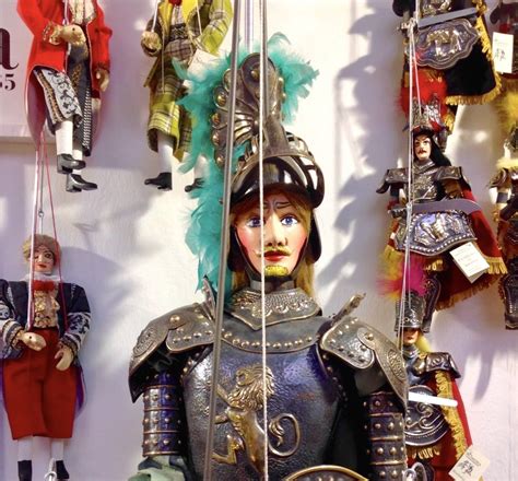 Trova una vasta selezione di pupo siciliano a marionette e burattini a prezzi vantaggiosi su ebay. Pupo siciliano Rinaldo, il cugino di Orlando - Sicilian ...