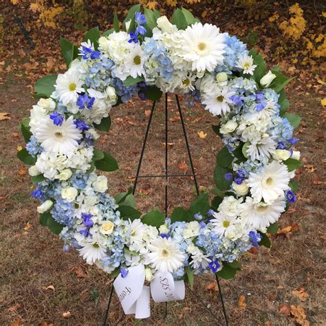 Evans Ocean Breeze Large Funeral Wreath In Peabody Ma Evans Flowers