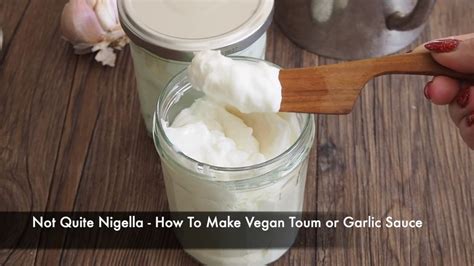 An easy to make 3 ingredient garlic aioli (aka toum) that is egg free and vegan! How to make vegan toum or garlic sauce in 5 minutes! - YouTube