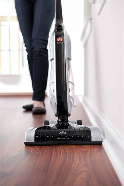Edge Cleaning Bristles Zoomed Cordless Stick Vacuum Cleaner Stick