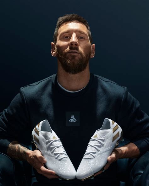 Adidas Dédie Une Messi 15 Years Pour Les 15 Ans De Carrière De Lionel