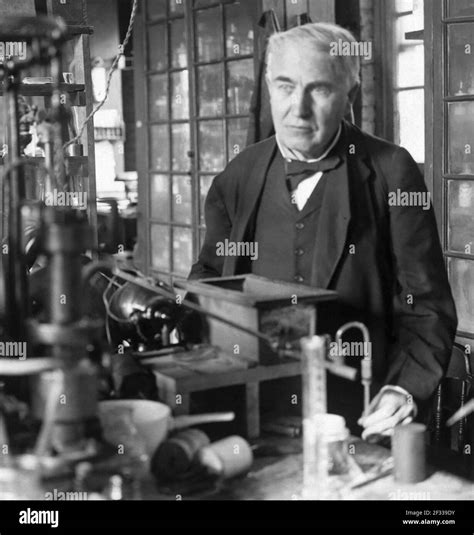 Thomas Alva Edison 1847 1931 In His Laboratory C1915 Usa Stock