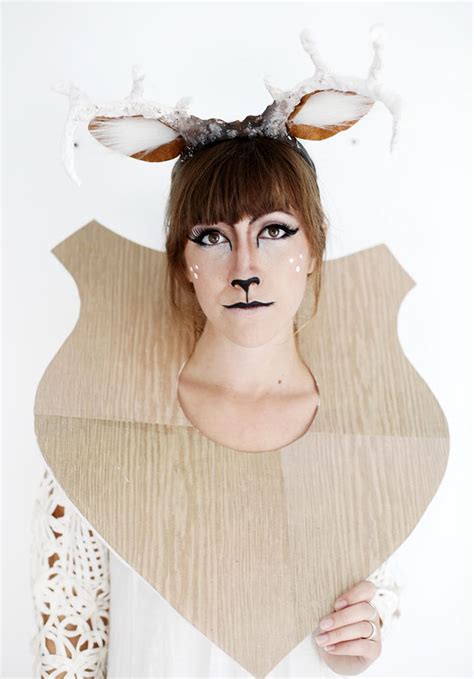 Diy Taxidermy Deer Costume Clever Halloween Costumes Deer Costume