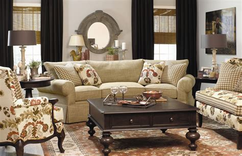 Famous Contemporary And Traditional Living Room Insight