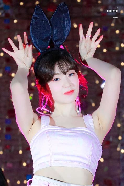 아이린 bae joo hyun korea 3 works. 레드벨벳 아이린 겨드랑이