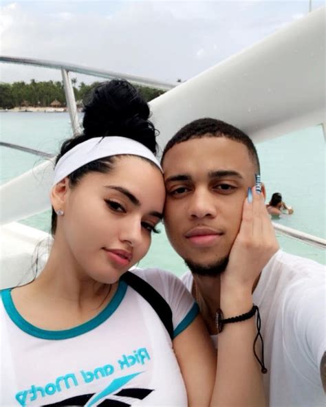 Check out more ideas for couple gifts on shopee here! pinterest: xoshawtyy | C U T E C O U P L E S | Relationship goals pictures, Couple goals, Cute ...