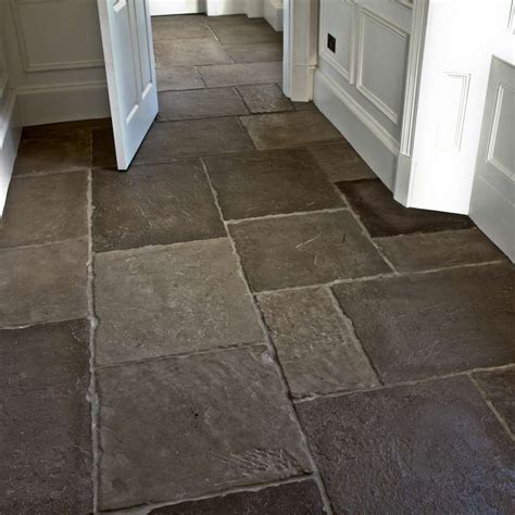 Interior Flagstone Flooring To Give A Classic Feel To Your Home