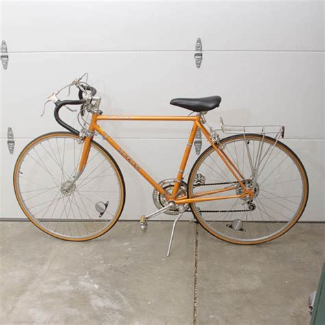 Vintage Schwinn 10 Speed Bicycle Ebth