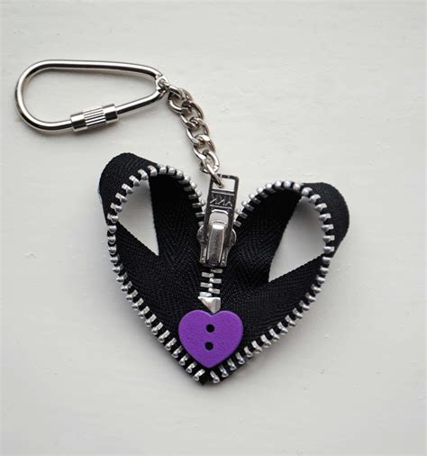 Zipper Heart Keyring By Habercraftey Crochet Jewelry Beaded Jewelry