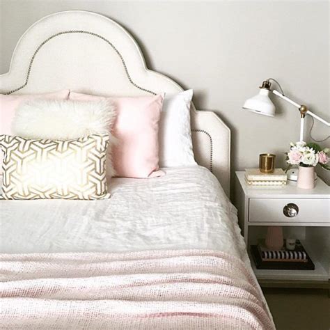 37 Pink Bedroom Decor Ideas To Try With Pictures Glam Bedroom Diy