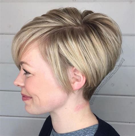 Smooth, sleek, and fully stacked in the nape, it. Side-Parted Pixie Bob with Tapered Nape #shorthairbobpixie ...
