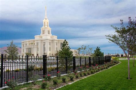 Payson Utah Temple With Fence By Tausha Schumann Utah Temples Lds