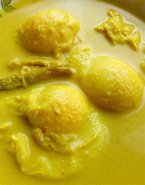 Resepi gulai telur itik sedap mudah dan simple cara masak telur itik santan bawang kunyit hidup serai. Resepi Telur Itik Masak Lemak Kuning • Resepi Bonda