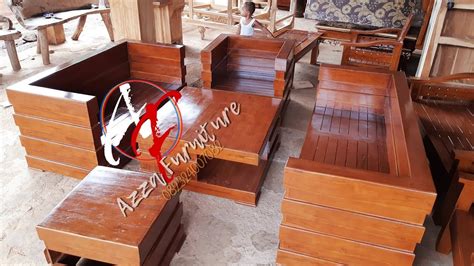 Di indonesia, kayu jati di daerah ngawi berpeluang untuk dijadikan sebagai bisnis yang benilai puluhan juta dan berdampak positif bagi warga lokal. kursi model box minimalis kayu jati solid - YouTube