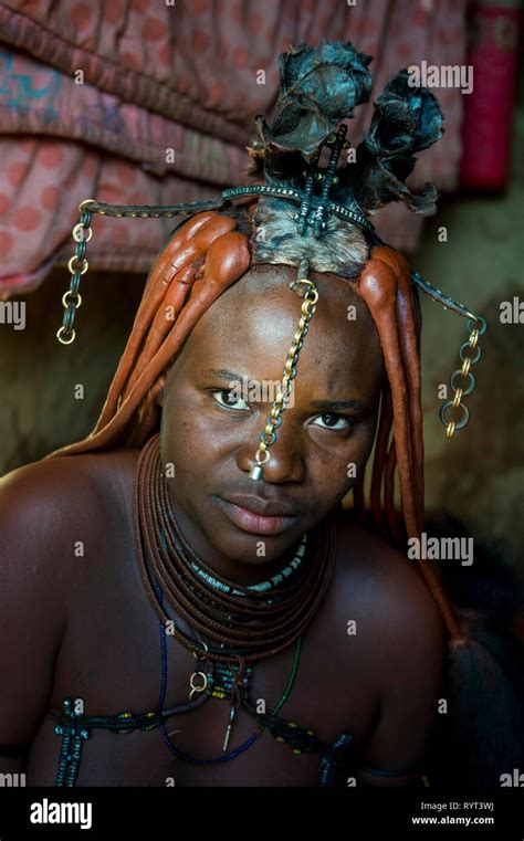 Himba Woman In Namibia Hi Res Stock Photography And Images Alamy