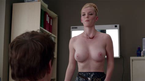 Naked Betty Gilpin In Nurse Jackie