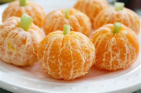 Friendly Clementine Pumpkins For Halloween 🧡