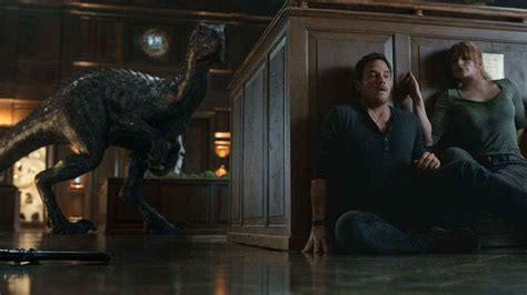 Review Jurassic World Fallen Kingdom Is Way More Fun Than Expected