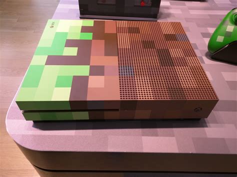 Robert Dyer Bethesda Row Xbox One Minecraft Special