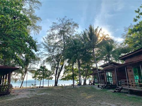 Nestled in the heart of city center, k t beach resort is an ideal spot from which to discover kuala terengganu. Kapas Coral Beach Resort, Pulau Kapas Island, Terengganu ...